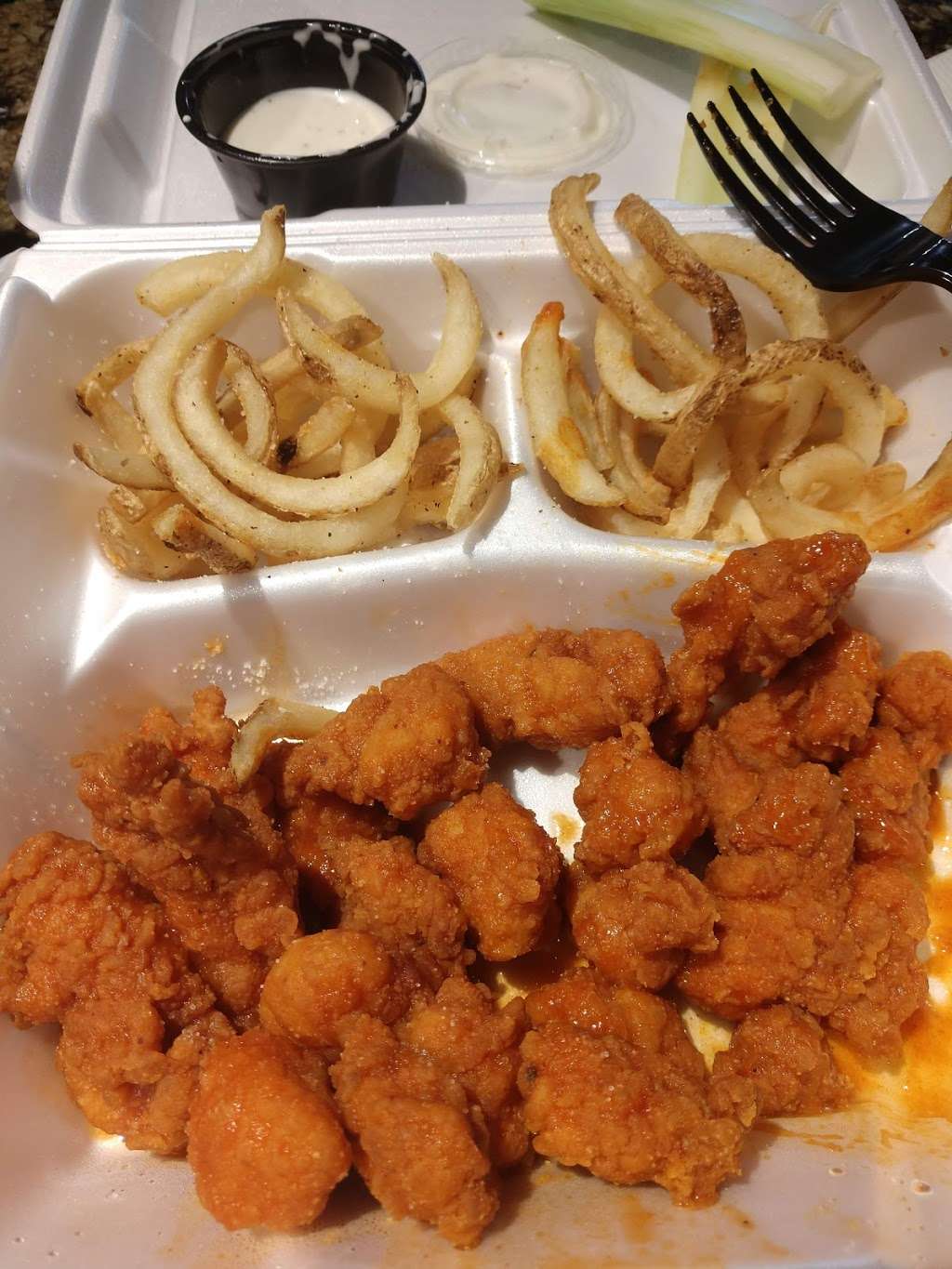 Wings N More | 10763-10533 House Rd, Conroe, TX 77304, USA | Phone: (936) 206-5020