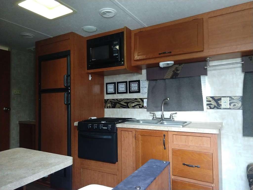 Bayview RV | 3330 Alsworth St, Bacliff, TX 77518 | Phone: (713) 226-7377