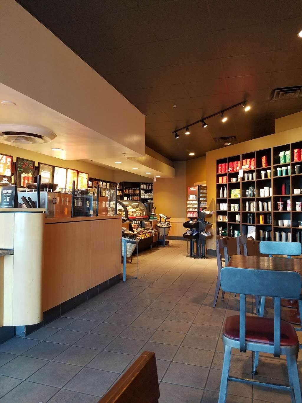 Starbucks | 2020 W Baseline Rd #174, Phoenix, AZ 85041, USA | Phone: (602) 268-0811