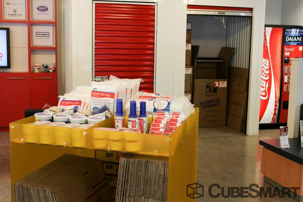 CubeSmart Self Storage | 3277 Crompond Rd, Yorktown Heights, NY 10598, USA | Phone: (914) 736-1360