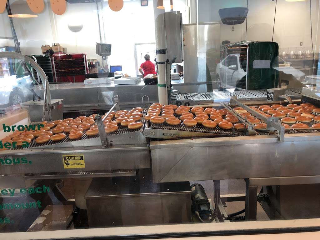 Krispy Kreme Doughnuts | 7015 W Spring Mountain Rd, Las Vegas, NV 89103, USA | Phone: (702) 222-1813