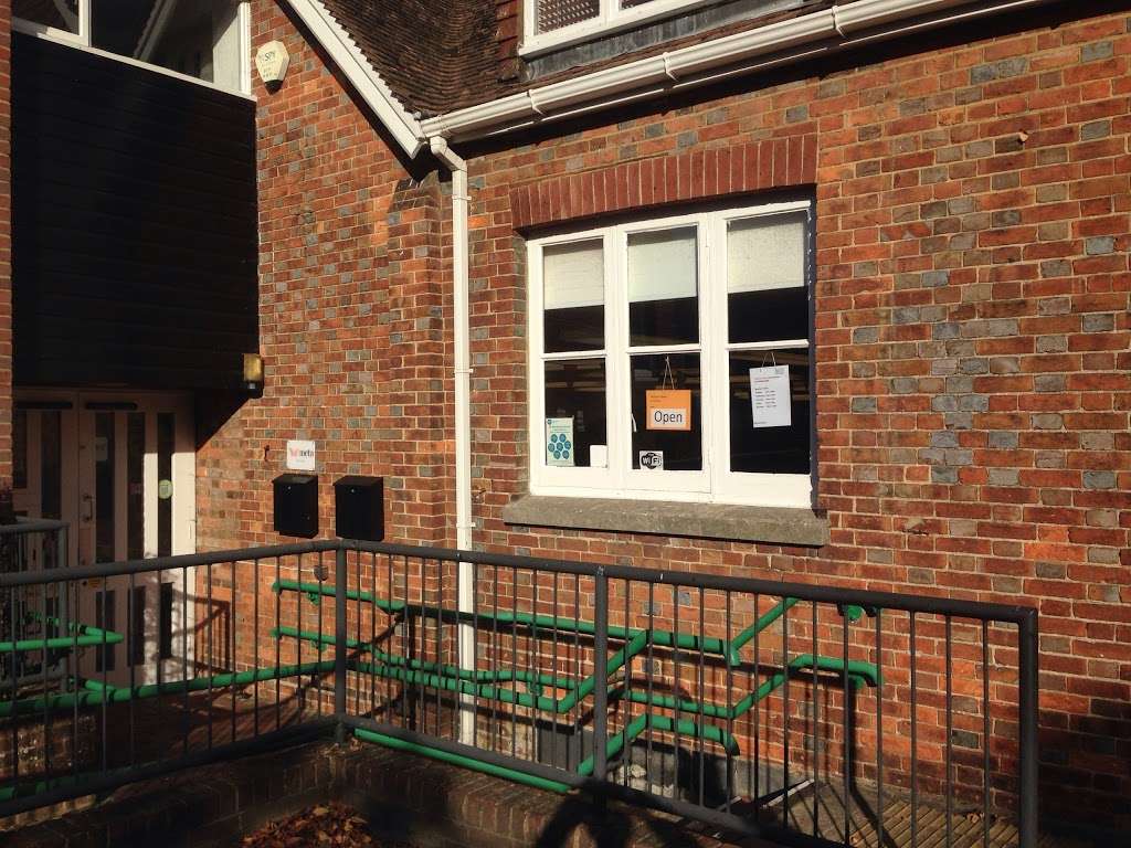 Pembury Library | 70 Henwood Green Rd, Pembury, Tunbridge Wells TN2 4LN, UK | Phone: 0300 041 3131