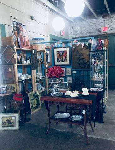 On the Boulevard Gifts, Antiques & Collectibles | 2023 E Shady Grove Rd, Irving, TX 75060, USA | Phone: (214) 883-5775