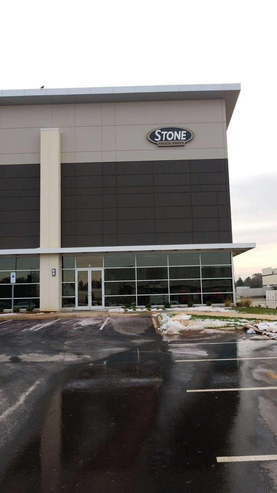Stone Truck Parts | 5321 Gibbon Road Suite A, Charlotte, NC 28269, USA | Phone: (704) 887-1111