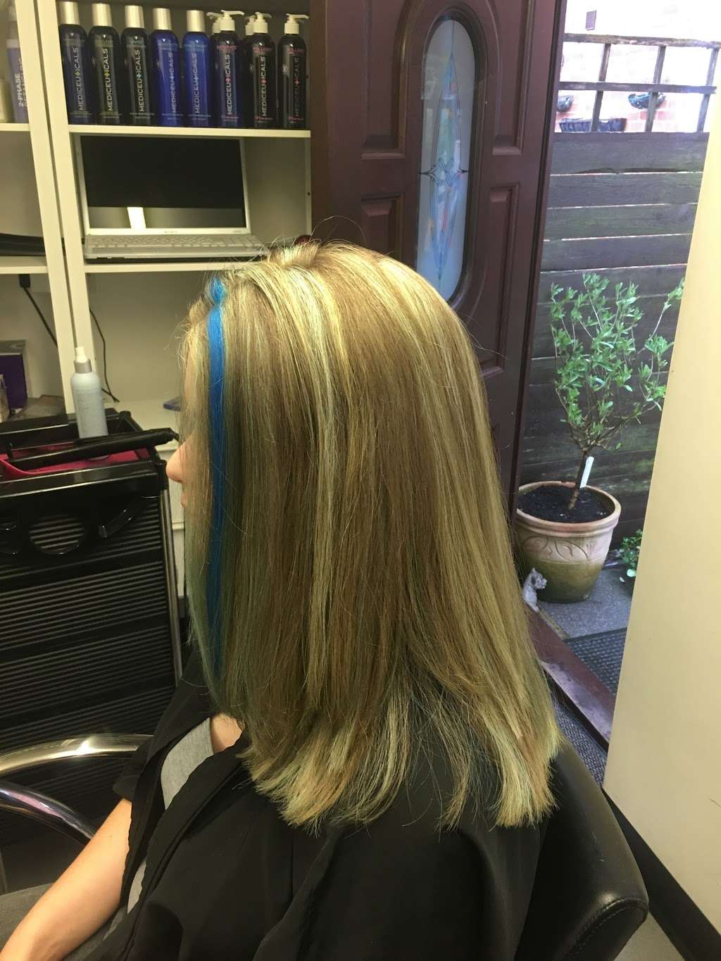 Hair by Emma | 84 Chart Downs, Dorking RH5 4DQ, UK | Phone: 07919 488507