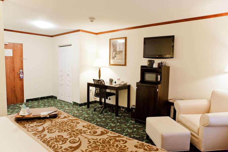 Executive Inn & Suites | 41655 Park Ave, Leonardtown, MD 20650, USA | Phone: (301) 475-3000