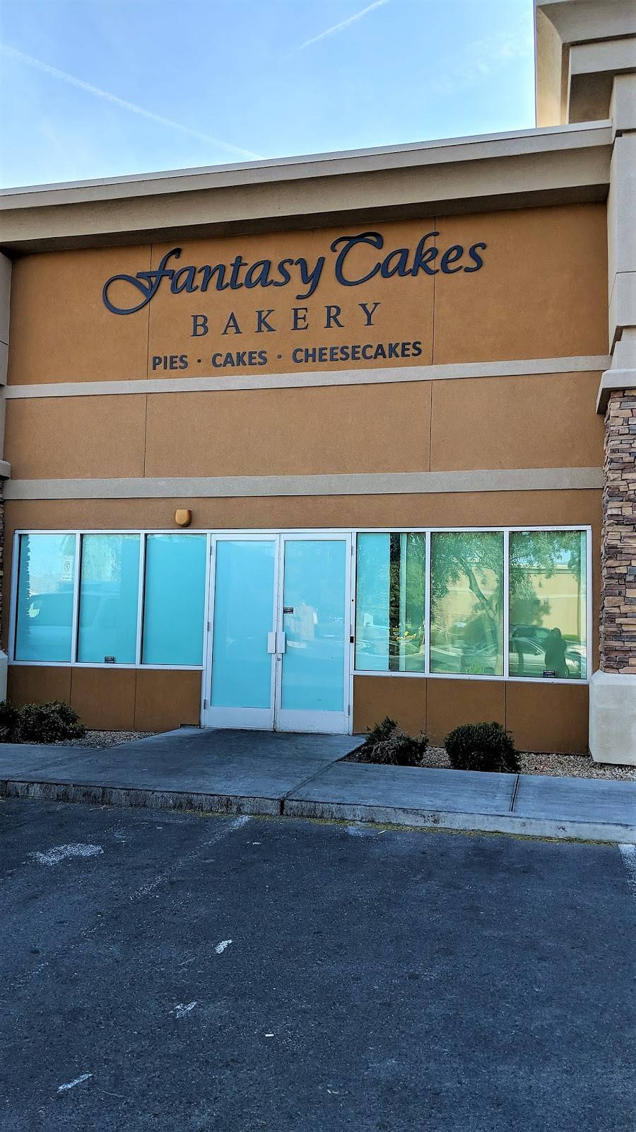 Fantasy Wedding Cakes | 2465 W Craig Rd, North Las Vegas, NV 89032, USA | Phone: (702) 362-9280