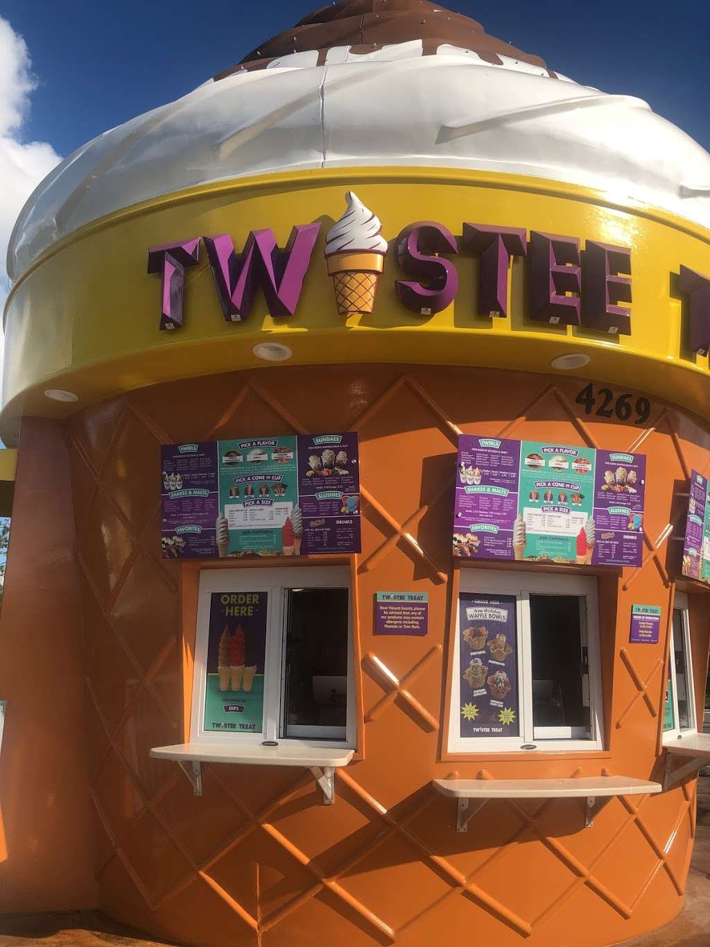 Twistee Treat Clermont | 4269 S Hwy 27, Clermont, FL 34711, USA | Phone: (321) 445-9103