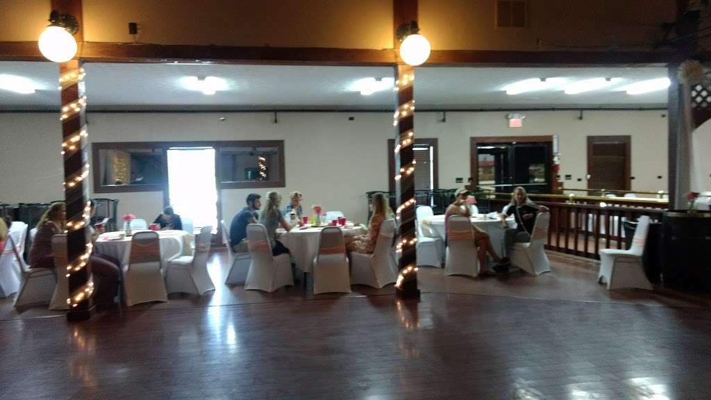 Stables Banquet Barn | 6125 Southeastern Ave, Indianapolis, IN 46203 | Phone: (317) 353-6852