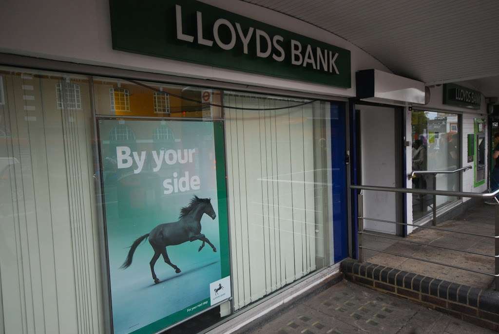 Lloyds Bank | 18 Acre Ln, Brixton, London SW2 5SQ, UK | Phone: 0345 300 0000