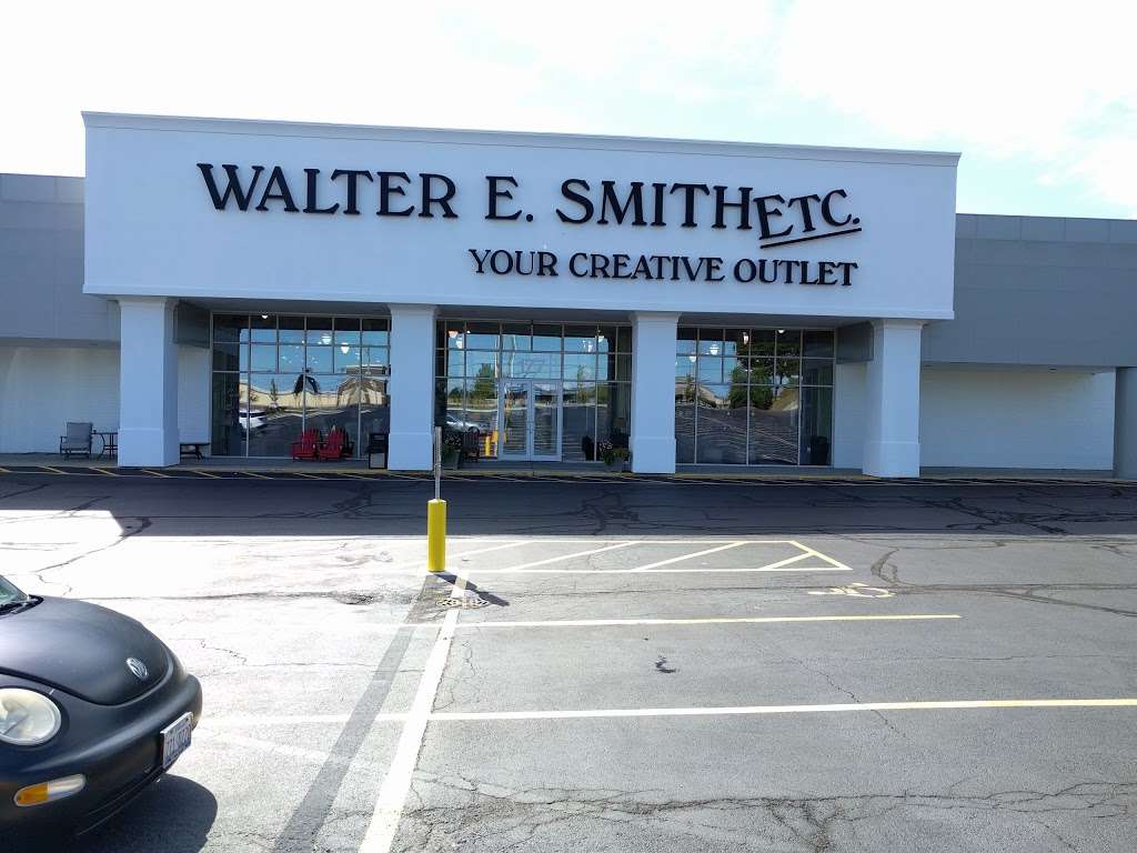 Walter E. Smithe Furniture & Design (Glendale Heights) | 177 Army Trail Rd, Glendale Heights, IL 60139, USA | Phone: (630) 539-4320