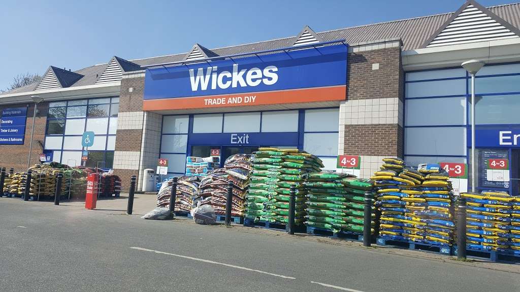 Wickes | Peel Centre, Kiln Ln, Epsom KT17 1EQ, UK | Phone: 01372 748890