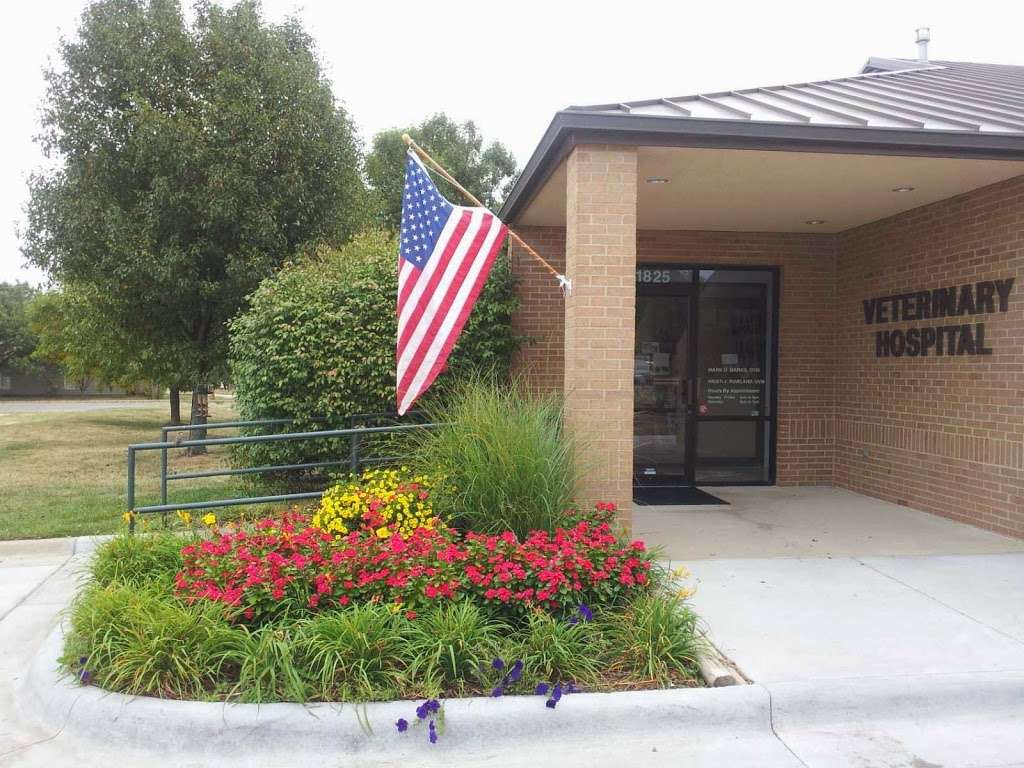 Wakarusa Veterinary Hospital | 1825 Wakarusa Dr, Lawrence, KS 66047, USA | Phone: (785) 843-5577