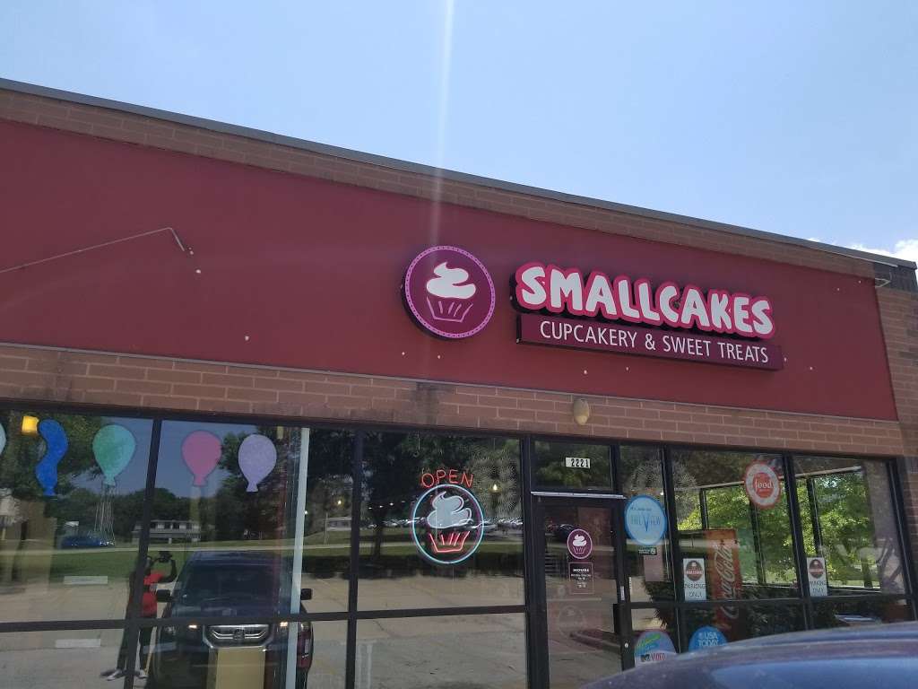 Smallcakes Shawnee | 6638 Monticello Rd, Shawnee, KS 66226, USA | Phone: (913) 808-5300