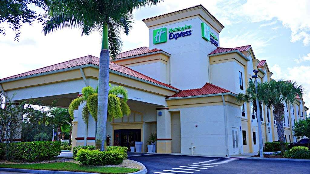 Holiday Inn Express Stuart | 7900 SW Lost River Rd, Stuart, FL 34997, USA | Phone: (772) 287-2522