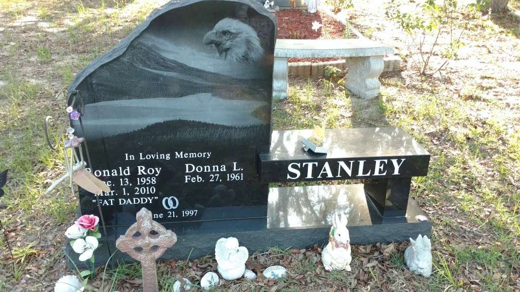 Lady Lake Cemetery | 400 W McClendon St, Lady Lake, FL 32159