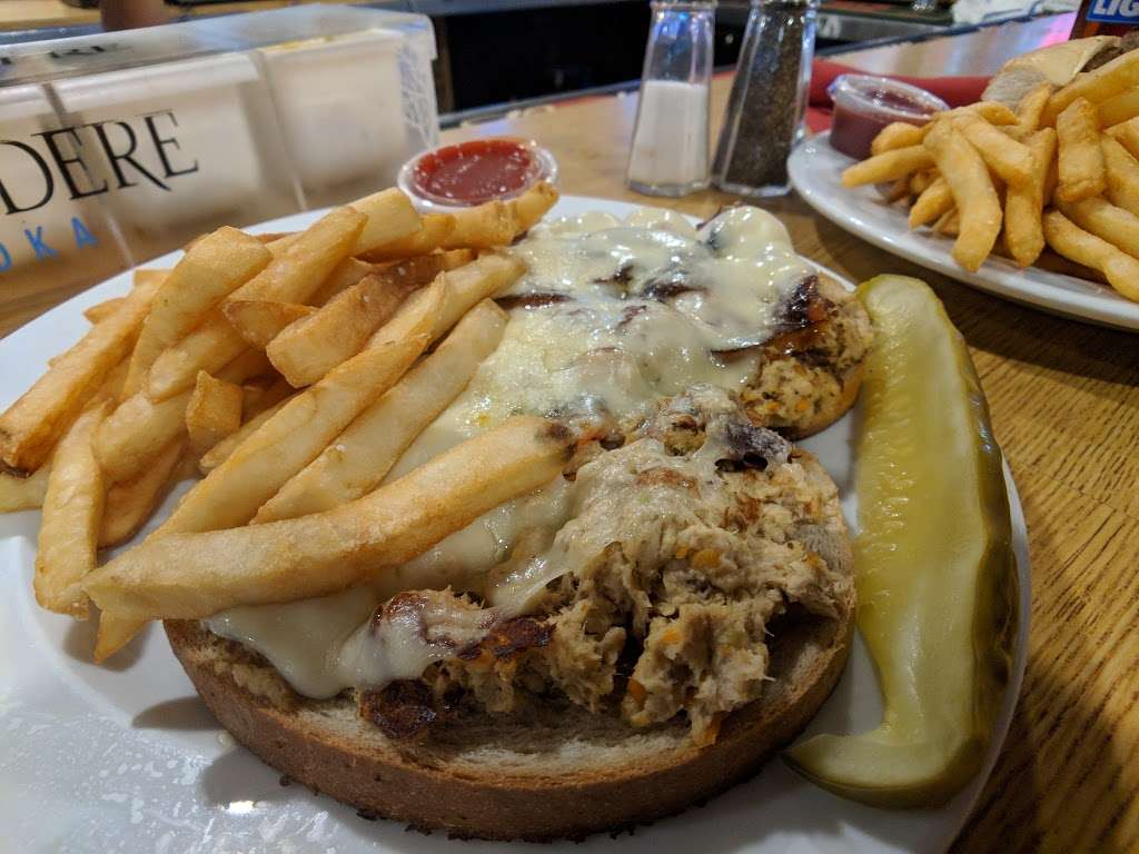 Patriots Crossing Tavern & Wine Shop | 1339 River Rd, Titusville, NJ 08560, USA | Phone: (609) 737-2780