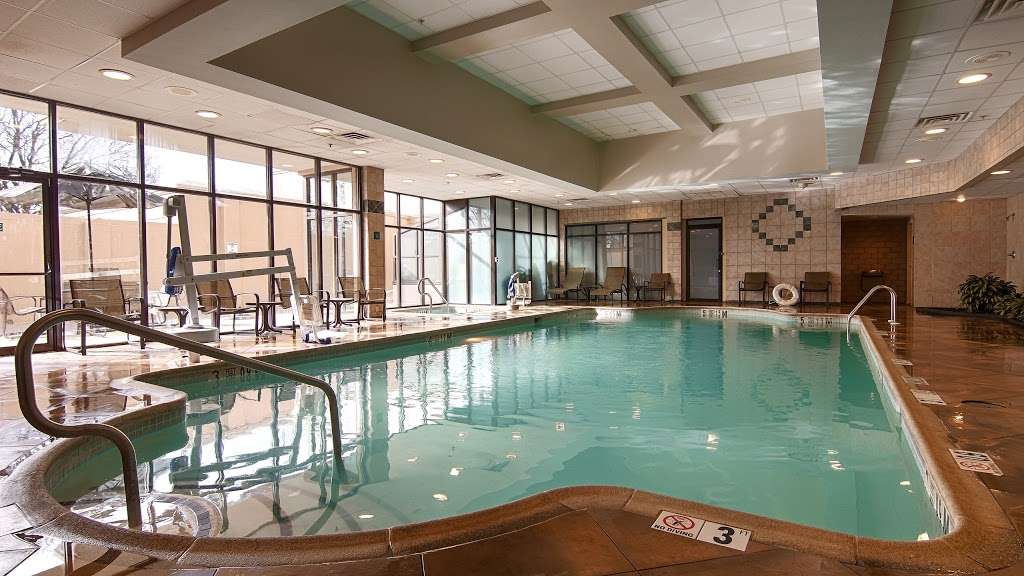 Embassy Suites by Hilton Philadelphia Airport | 9000 Bartram Ave, Philadelphia, PA 19153, USA | Phone: (215) 365-4500