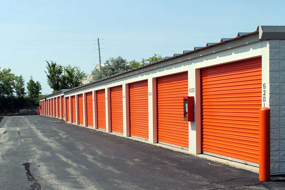 Public Storage | 9810 S 27th St, Oak Creek, WI 53154, USA | Phone: (414) 616-7054