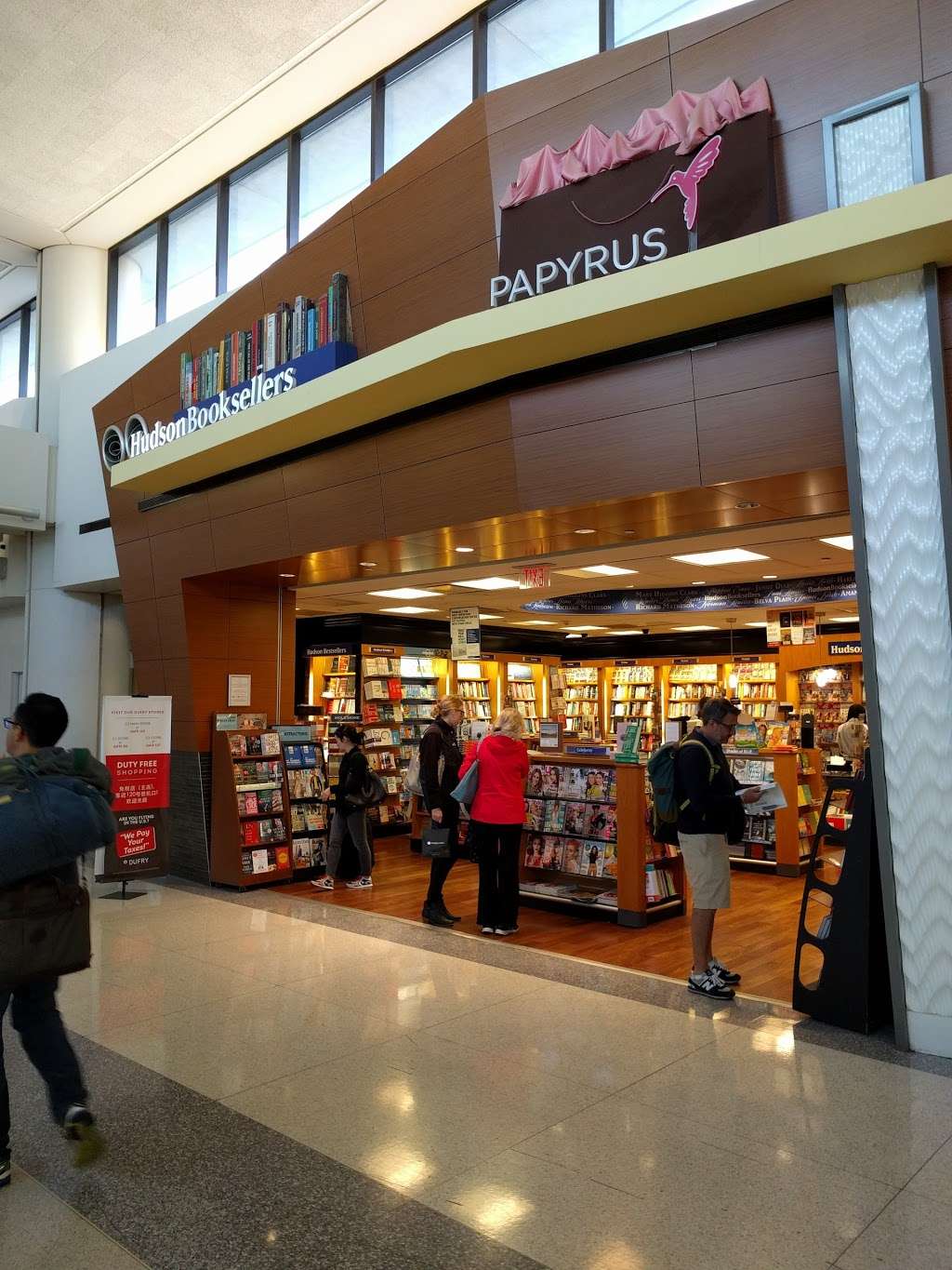 Hudson Booksellers | Newark, NJ 07114, USA