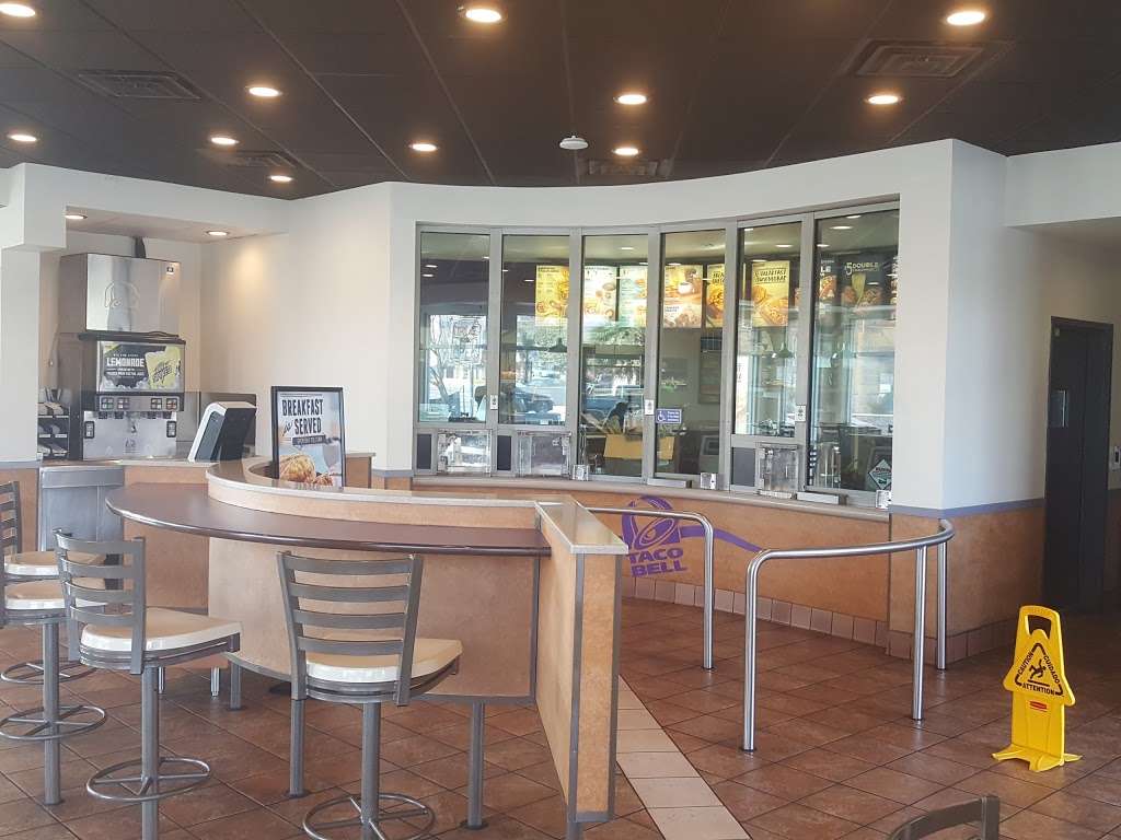 Taco Bell | 12800 S Figueroa St, Los Angeles, CA 90061, USA | Phone: (310) 327-8387