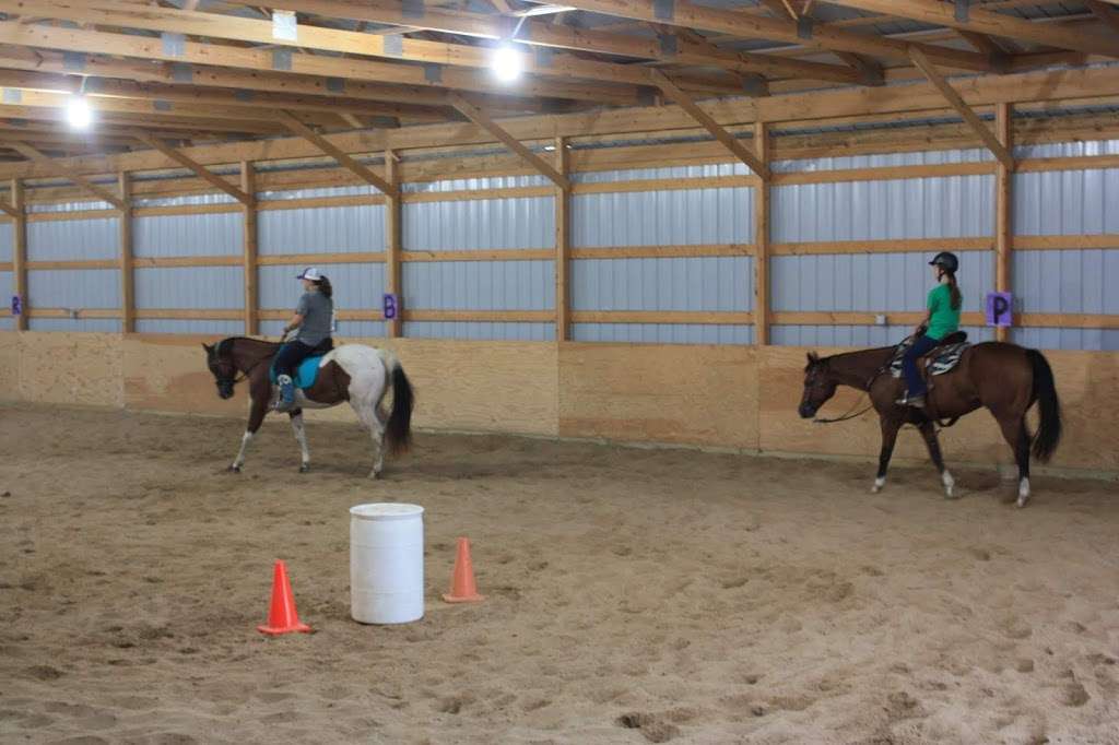 Rafter B Ranch LLC | 2221 US-73, Hiawatha, KS 66434, USA | Phone: (785) 250-8553