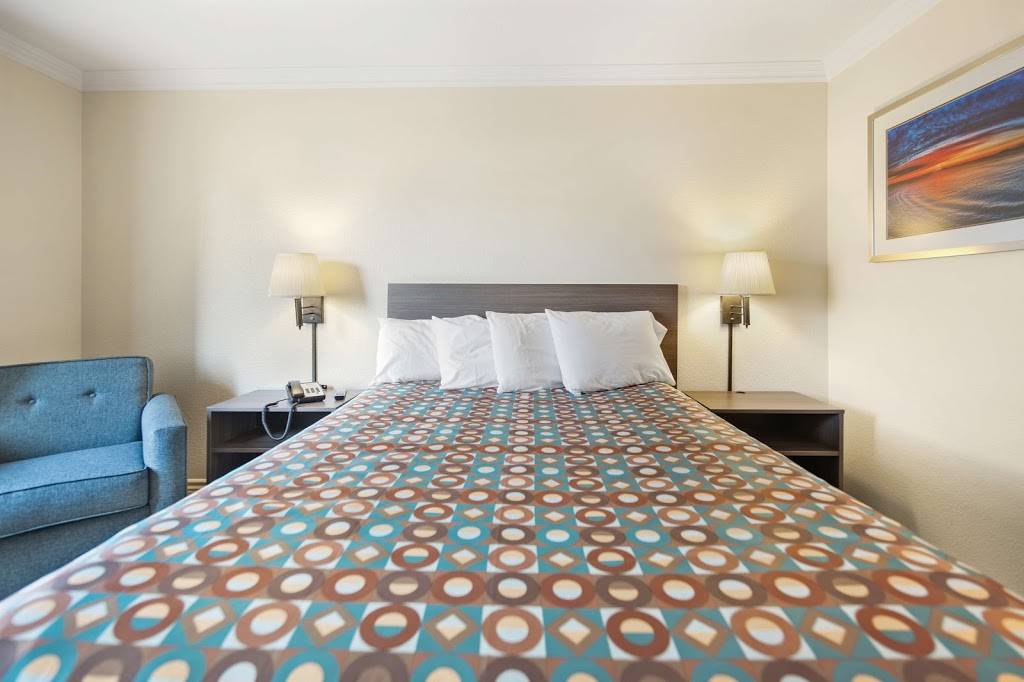 SureStay Hotel by Best Western Fontana | 17133 Valley Blvd, Fontana, CA 92335, USA | Phone: (909) 822-5411