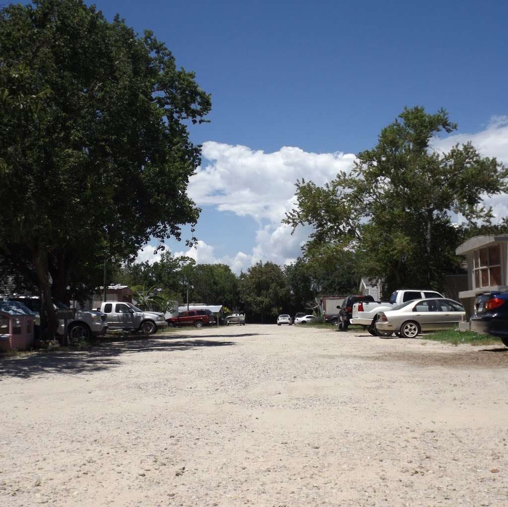 Bayview Mobile Home Park | 326 Jasper St, Bacliff, TX 77518 | Phone: (832) 422-7368