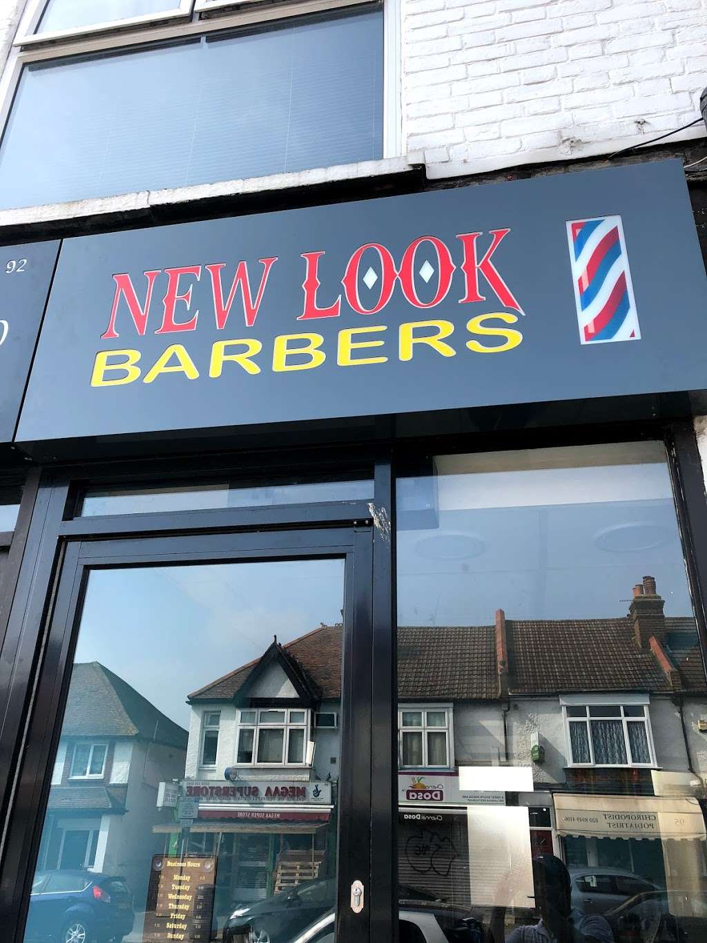 New Look Hair Salon | 92 Burlington Rd, New Malden KT3 4NT, UK | Phone: 07438 269345
