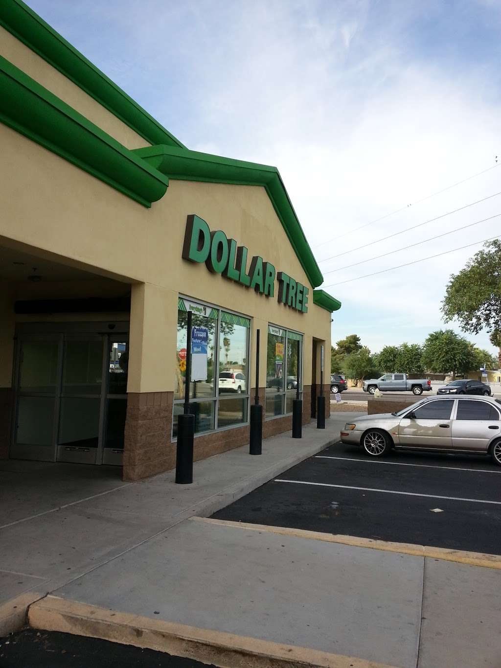 Dollar Tree | 425 W Baseline Rd, Tempe, AZ 85283, USA | Phone: (602) 337-3030