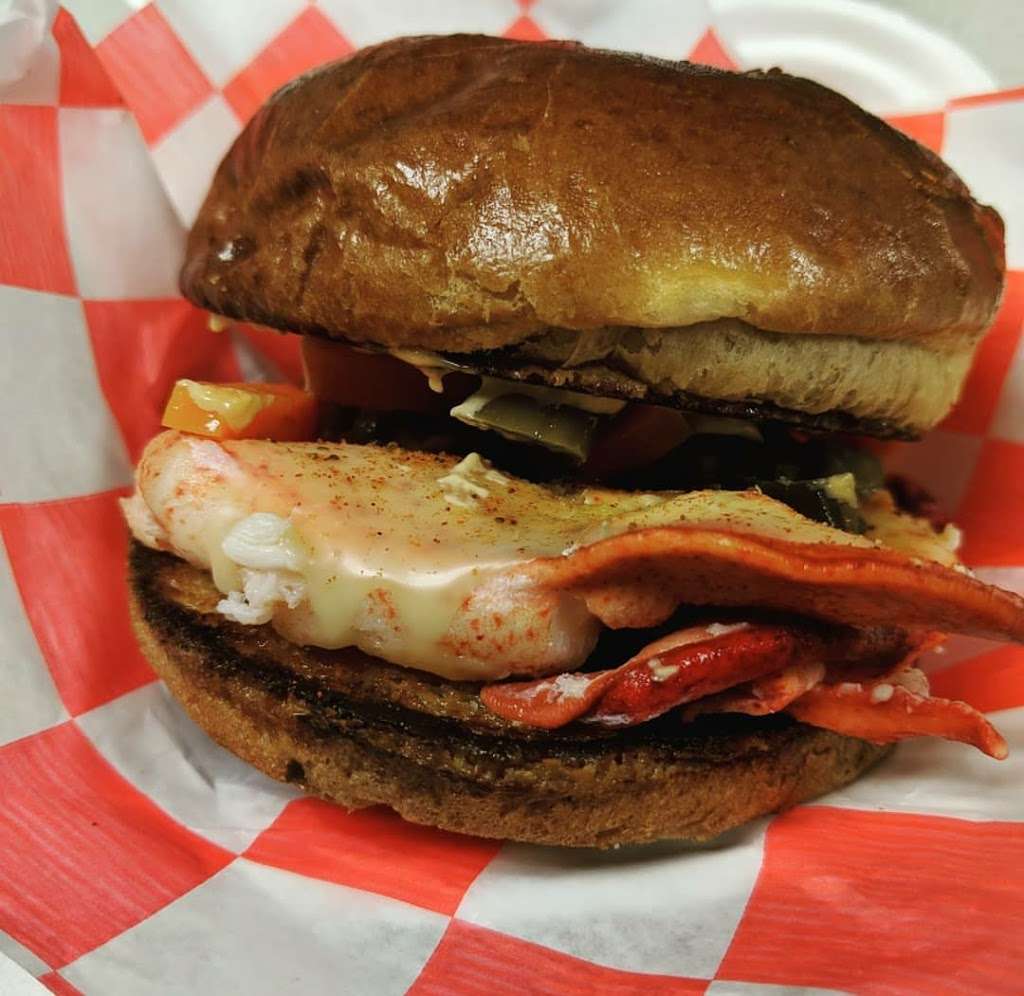 Happy Lobster Food Truck | 2300 S Throop St, Chicago, IL 60608, USA | Phone: (312) 485-0342