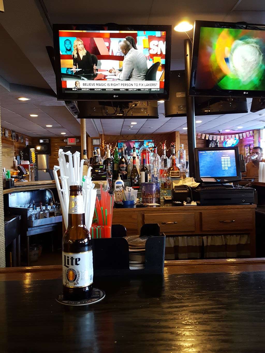 Honest Abes Tap & Grill | 3585 IL-47, Morris, IL 60450 | Phone: (815) 941-2485