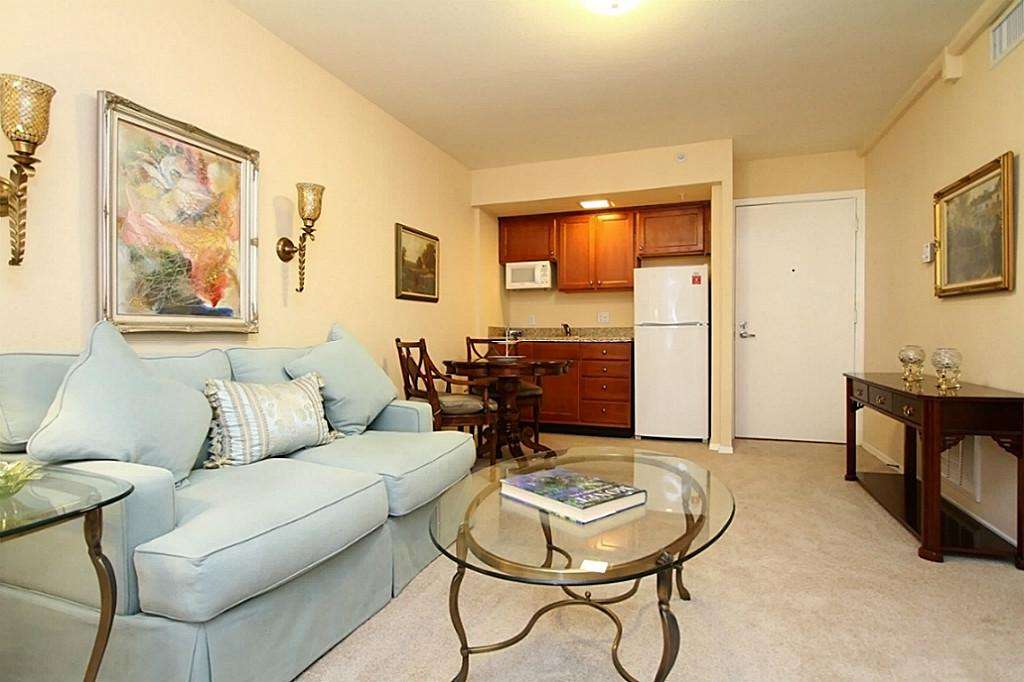 The Treemont Retirement Community | 2501 Westerland Dr, Houston, TX 77063, USA | Phone: (713) 783-6820