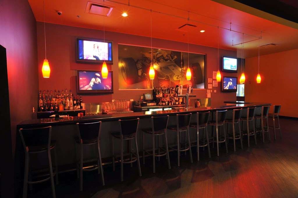 Paddock Lounge | 2381 Army Trail Rd, Addison, IL 60101 | Phone: (630) 433-3700