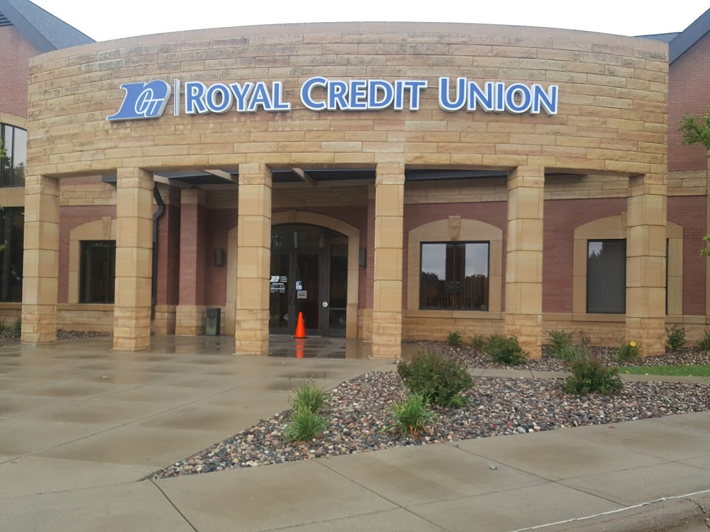 Royal Credit Union | 14295 Cedar Ave, Apple Valley, MN 55124, USA | Phone: (800) 341-9911
