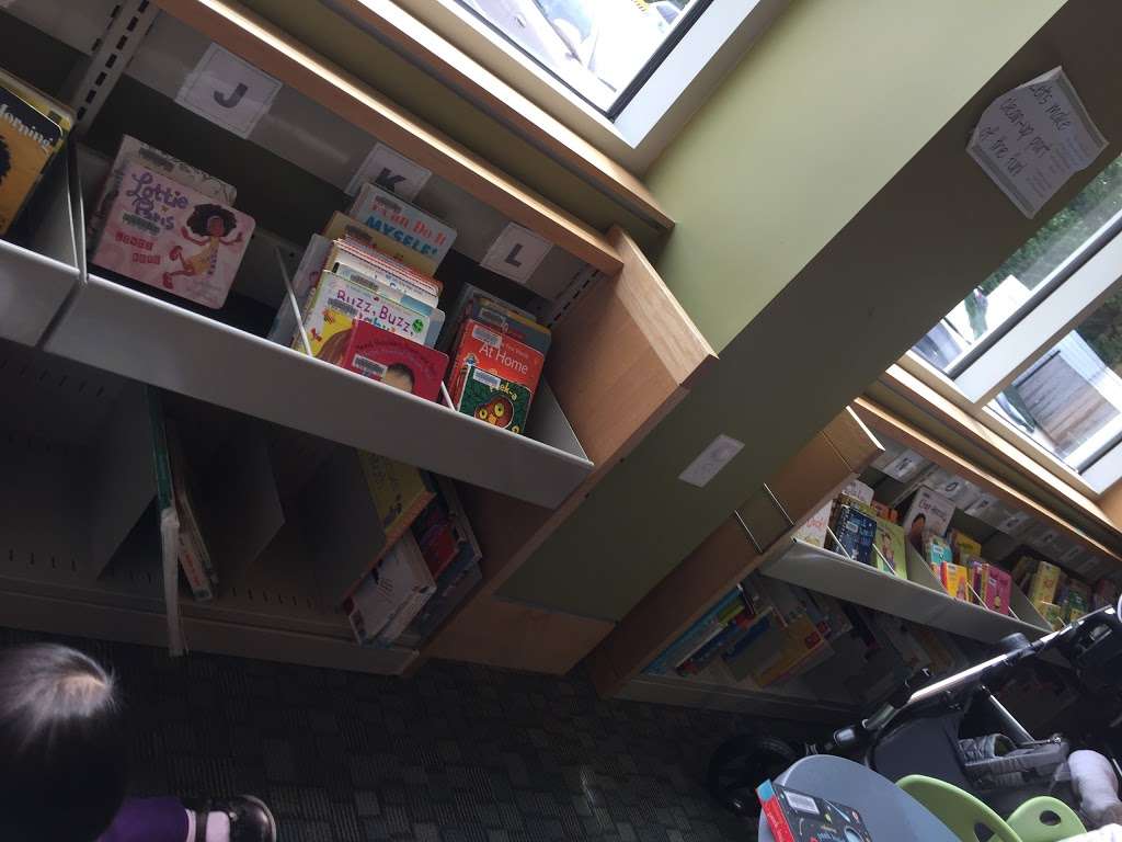 Westwood Public Library | 660 High St, Westwood, MA 02090, USA | Phone: (781) 326-7562