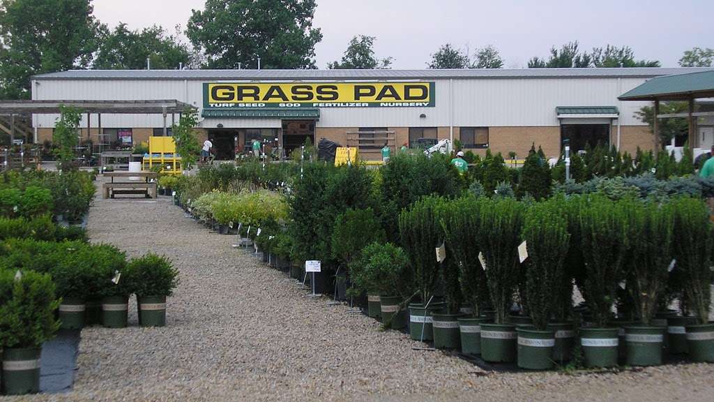 Grass Pad | 8160 W 199th St, Bucyrus, KS 66013 | Phone: (913) 681-8948