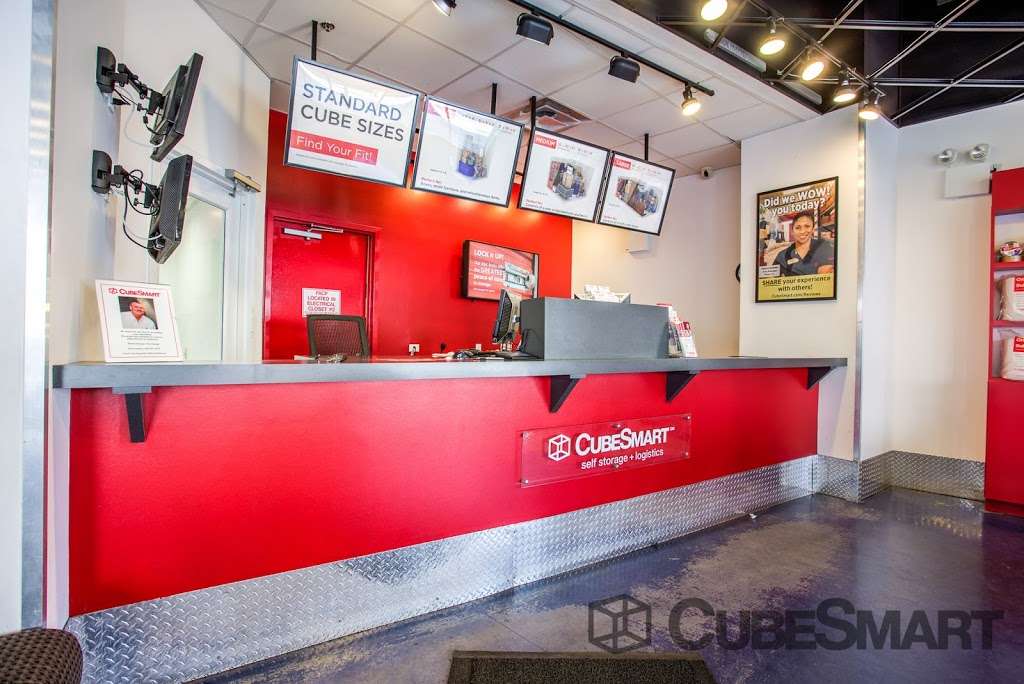 CubeSmart Self Storage | 1220 Broadway, Brooklyn, NY 11221, USA | Phone: (718) 574-2194