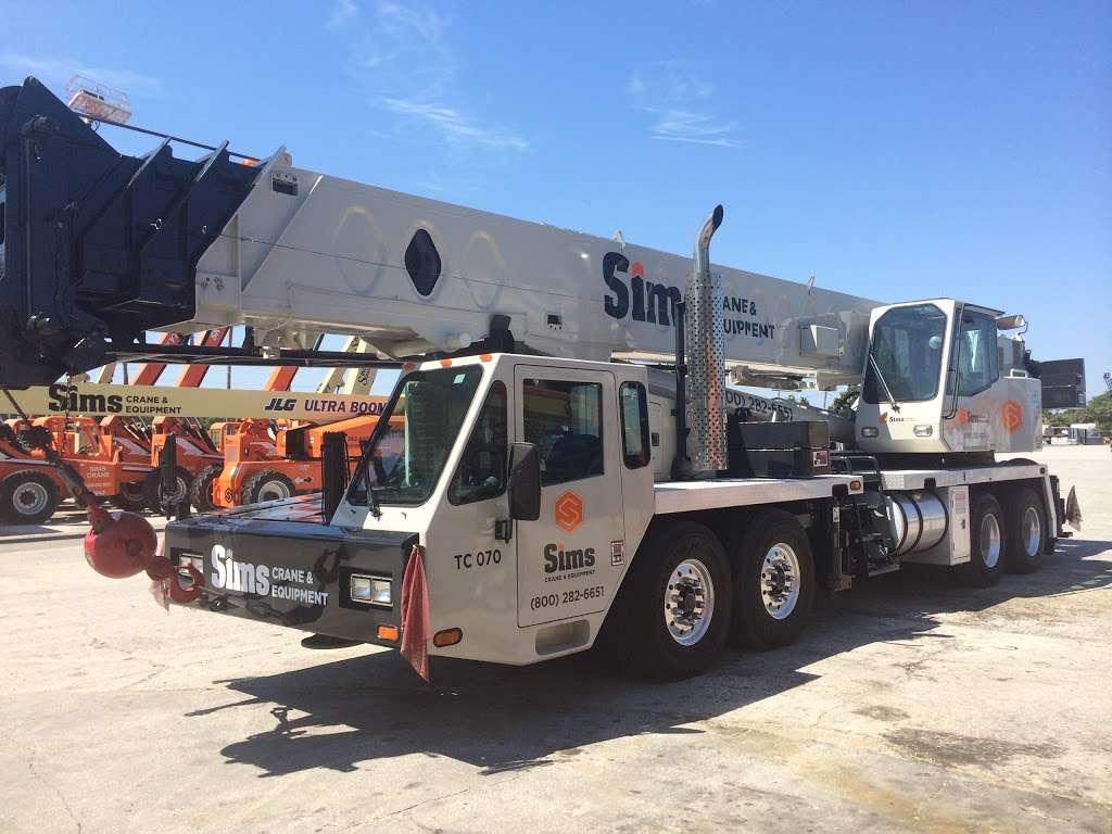 Sims Crane & Equipment Co. | 10400 NW South River Dr, Medley, FL 33178, USA | Phone: (305) 949-3434