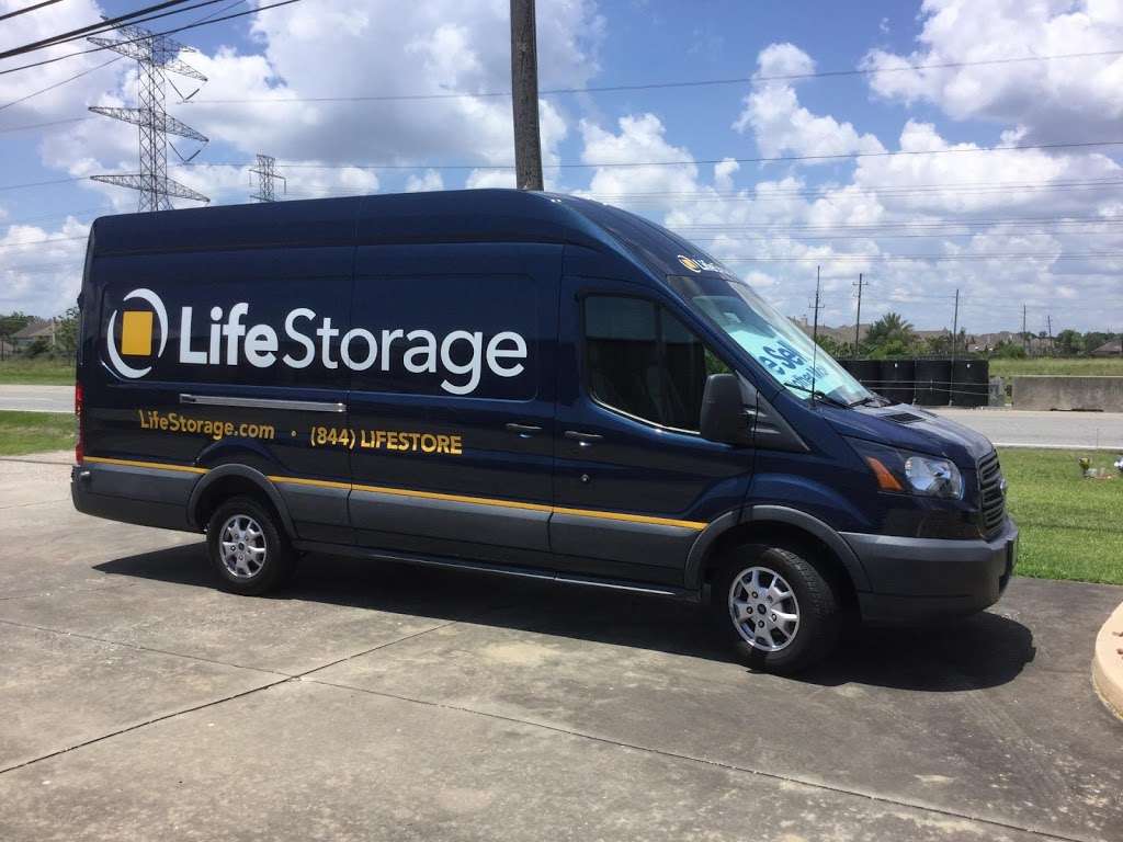 Life Storage | 3400 Old Hwy 146, Seabrook, TX 77586, USA | Phone: (281) 474-7077