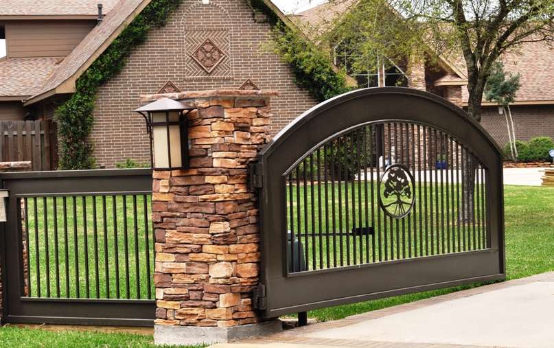 Southland Fence & Supply Co. | 13645 Reeveston Rd, Houston, TX 77039, United States | Phone: (281) 355-0707