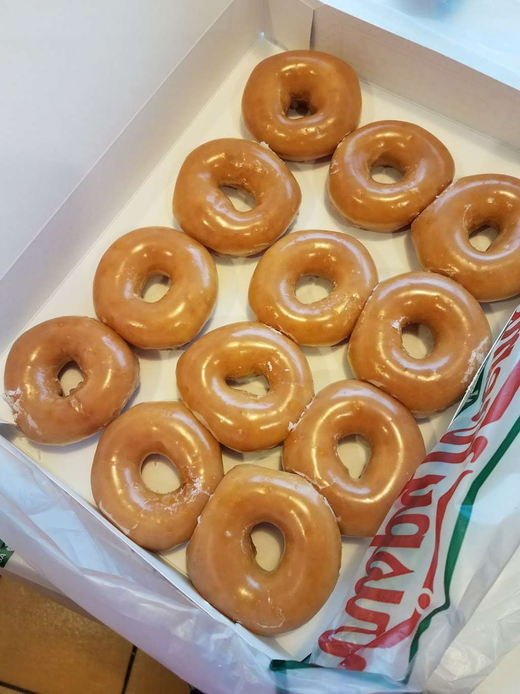 Krispy Kreme Doughnuts | 17815 Halsted St, Homewood, IL 60430, USA | Phone: (708) 991-2629