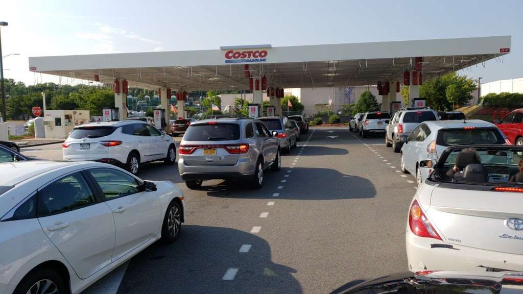 Costco Gasoline 1 Industrial Ln, New Rochelle, NY 10805, USA