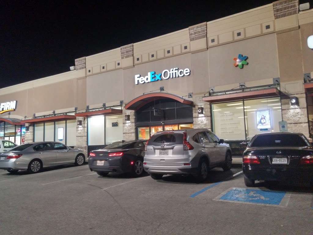 FedEx Office Print & Ship Center | 11745 Interstate Highway 10, #780, San Antonio, TX 78230, USA | Phone: (210) 694-2679
