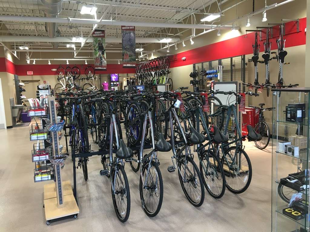 M & M Cyclery | 312 W Half Day Rd, Buffalo Grove, IL 60089, USA | Phone: (847) 276-4031