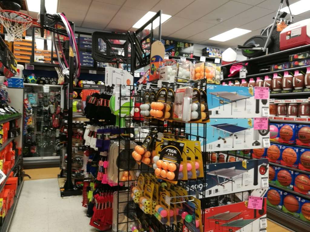 Big 5 Sporting Goods | 3719 E Colorado Blvd, Pasadena, CA 91107 | Phone: (626) 795-3111