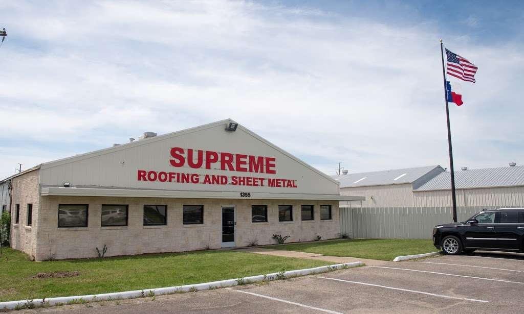 Supreme Roofing | 1355 N Walton Walker Blvd, Dallas, TX 75211, USA | Phone: (214) 330-8913