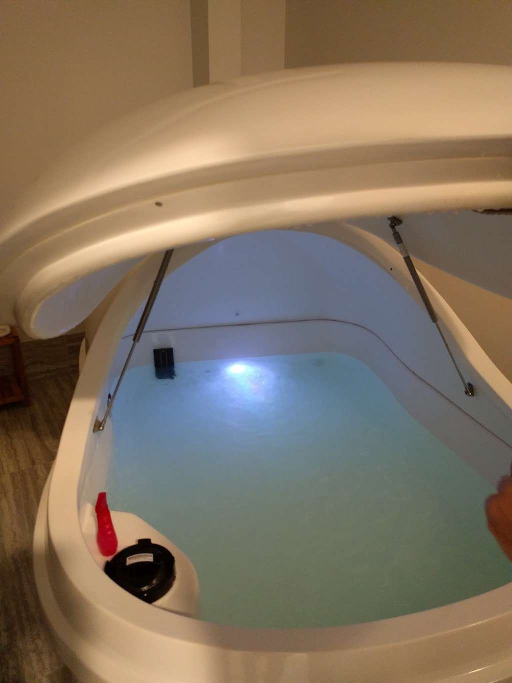 Frost And Float Spa (Cryotherapy And Float Therapy) | 1201 Washington St, West Newton, MA 02465, USA | Phone: (617) 795-5444