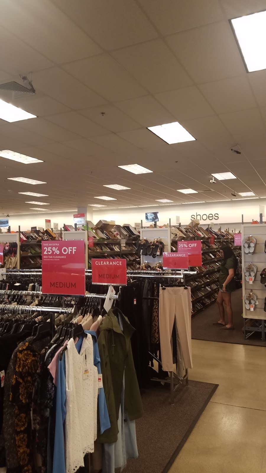 Nordstrom Rack The Rim | 5823 Worth Pkwy, San Antonio, TX 78257 | Phone: (210) 587-6644