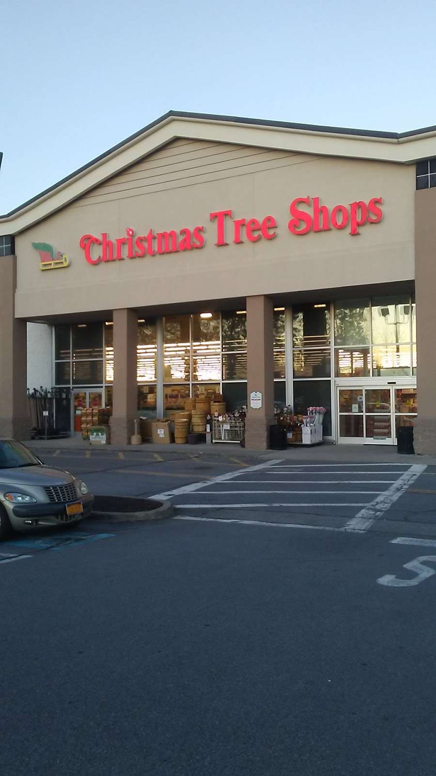 Christmas Tree Shops | 1100-1300 N Galleria Dr, Middletown, NY 10941, USA | Phone: (845) 692-8584